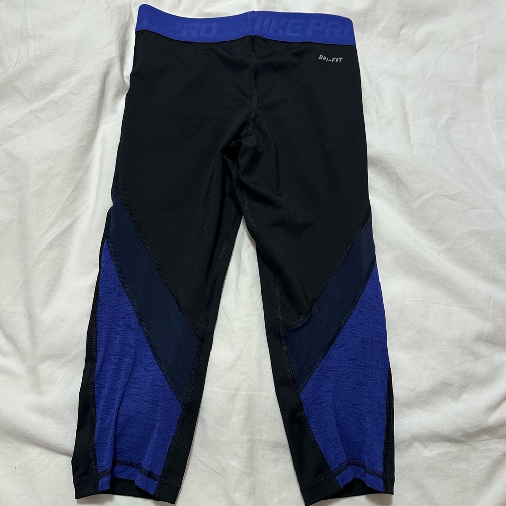 Nike Pro Crop Leggings